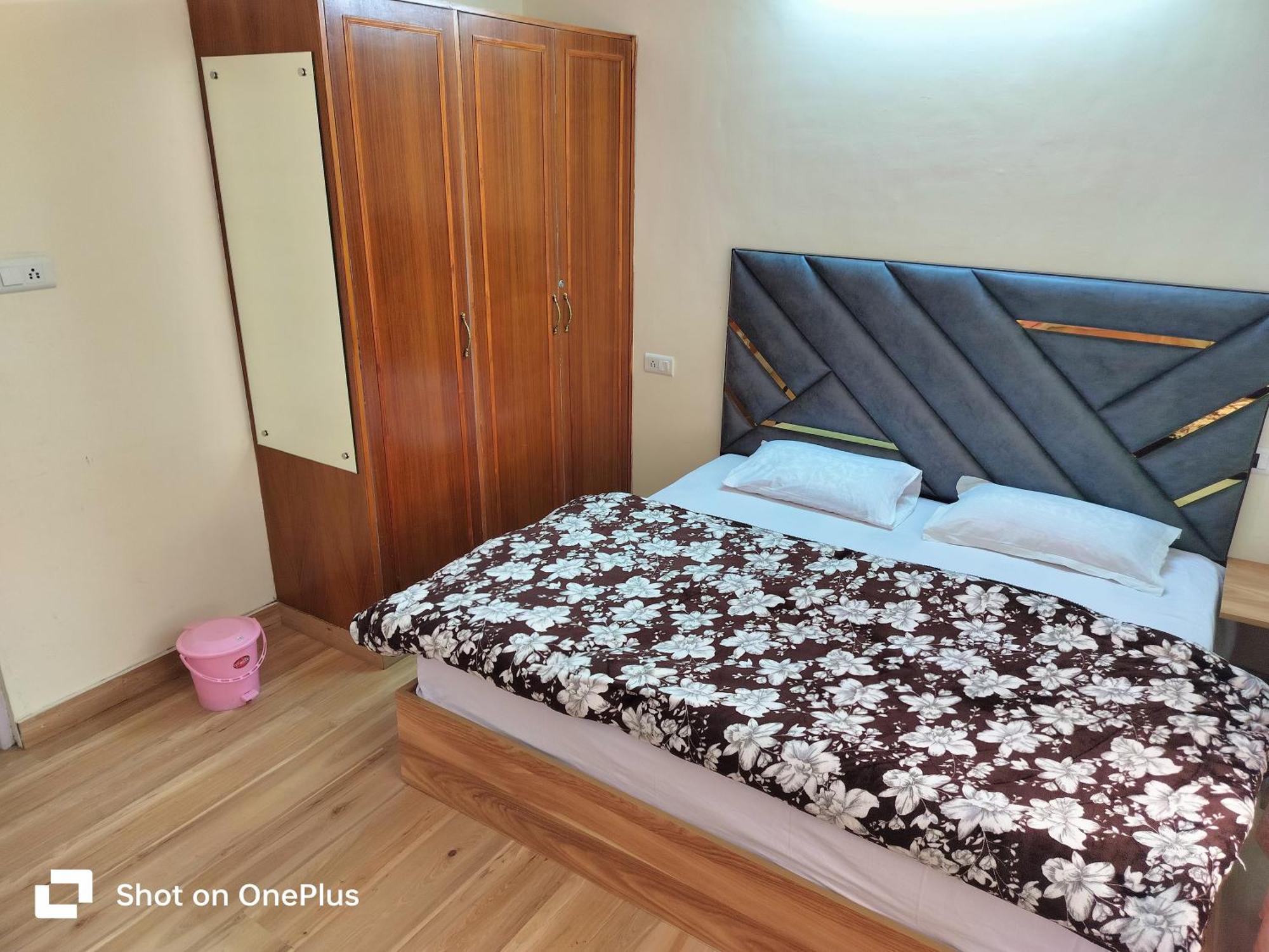 Shimla Vibes B & B Free Pick And Drop From Isbt Šimla Exteriér fotografie